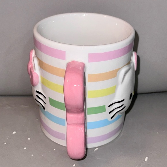 Hello Kitty 3D Ceramic Coffee Tea Mug with Pink Bow Handle - Picture 2 of 4